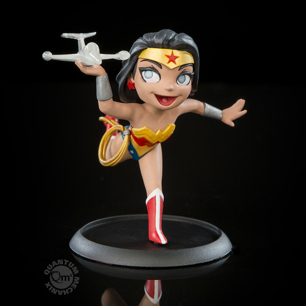 Quantum Mechanix DC Comics Wonder Woman Q-Fig Figure